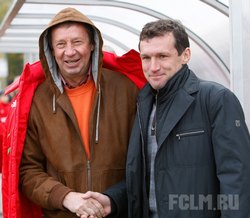 Ю.Семин и С.Гуренко. Товарищеский матч Локомотив Москва - Динамо Минск - 1:1. Фото - fclm.ru