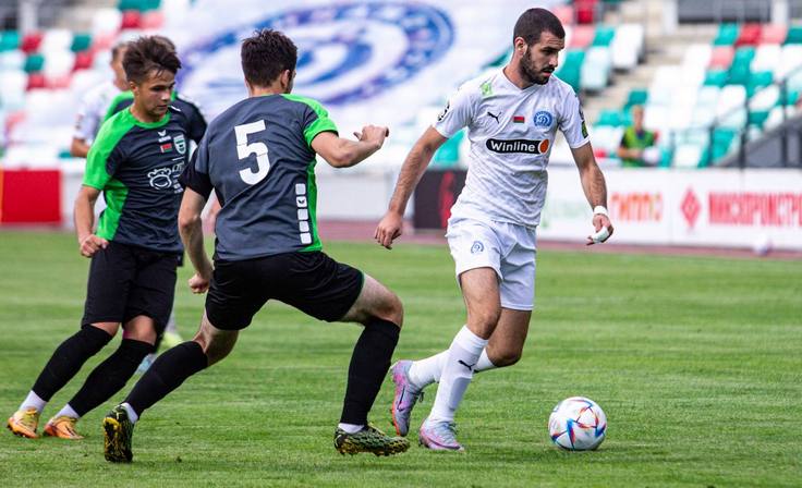 Дома лучше.  После неудачи в еврокубках "Динамо" отгрузило девять голов "Осиповичам"