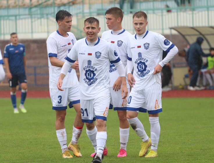 "Днепр" (фото - ФК "Днепр")