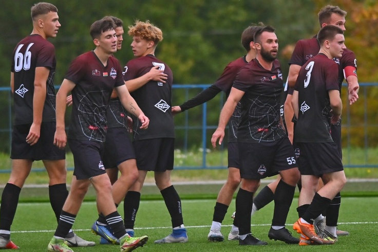 Столичное дерби теперь выглядит так. "Крумкачы" зарубились с "Юни" и вырвали путевку в финальный турнир Д3