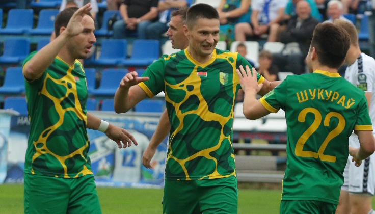 Неман. Павел Савицкий, Егор Зубович и Алимардон Шукуров. Фото ФК Неман