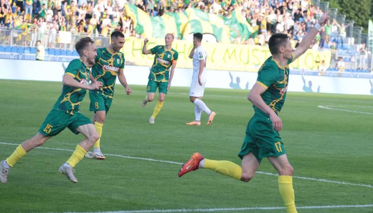 Кубок Беларуси. Неман - Ислочь. Фото Артем Турлай