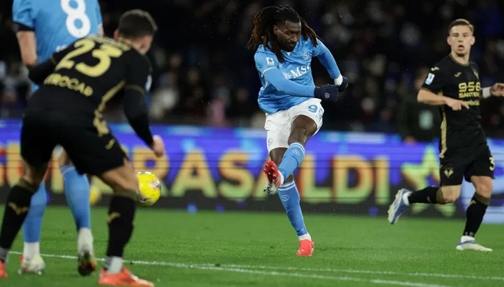 Италия-2024/25. 20-й тур. Наполи - Верона - 2:0. Франк-Андре Замбо Ангисса