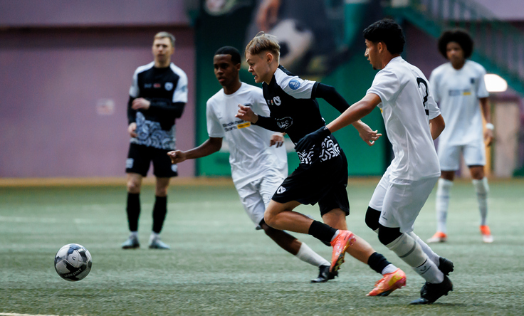 Межсезонье-2025. Юни Икс Лабс - Академия Блокчейн Спортс. Фото Юни Икс Лабс