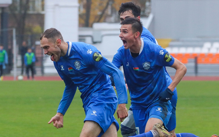 ЧБ-2025 (Д2). Днепр - Белшина. Артем Петренко и Глеб Железников. Фото ФК "Днепр"