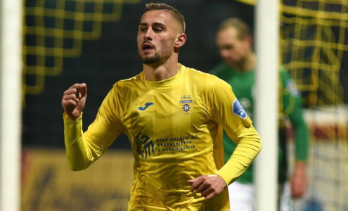 Дарио Колобарич