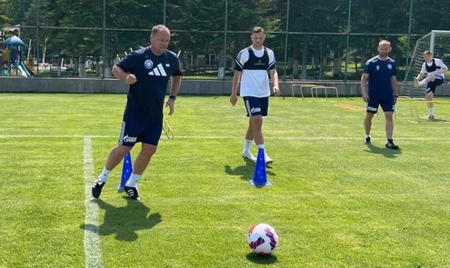 Марцел Личка и Александр Павловец на сборах "Оренбурга". Фото ФК "Оренбург"