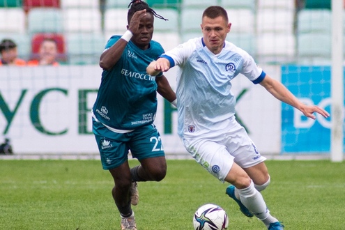 Дэвид Тве и Александр Селява. Фото ФК "Динамо" (Минск)