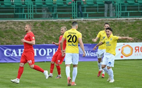 ЧБ-2022. Арсенал - Ислочь. Фото - fcisloch.by