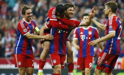 21.04.2015. "Бавария" - "Порту". Только что Шаби Алонсо поставил победную точку в матче