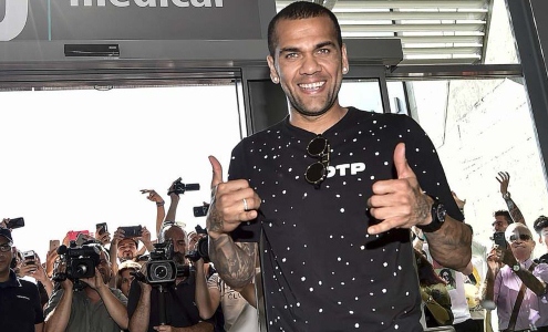 Даниэль Алвес. Фото juventus.com