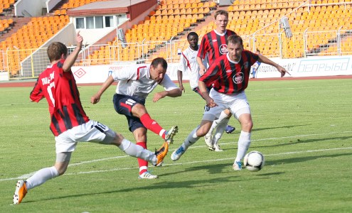 ЧБ-2012. Высшая лига. Минск - Славия - 3:2. Фото Сергей Шелег